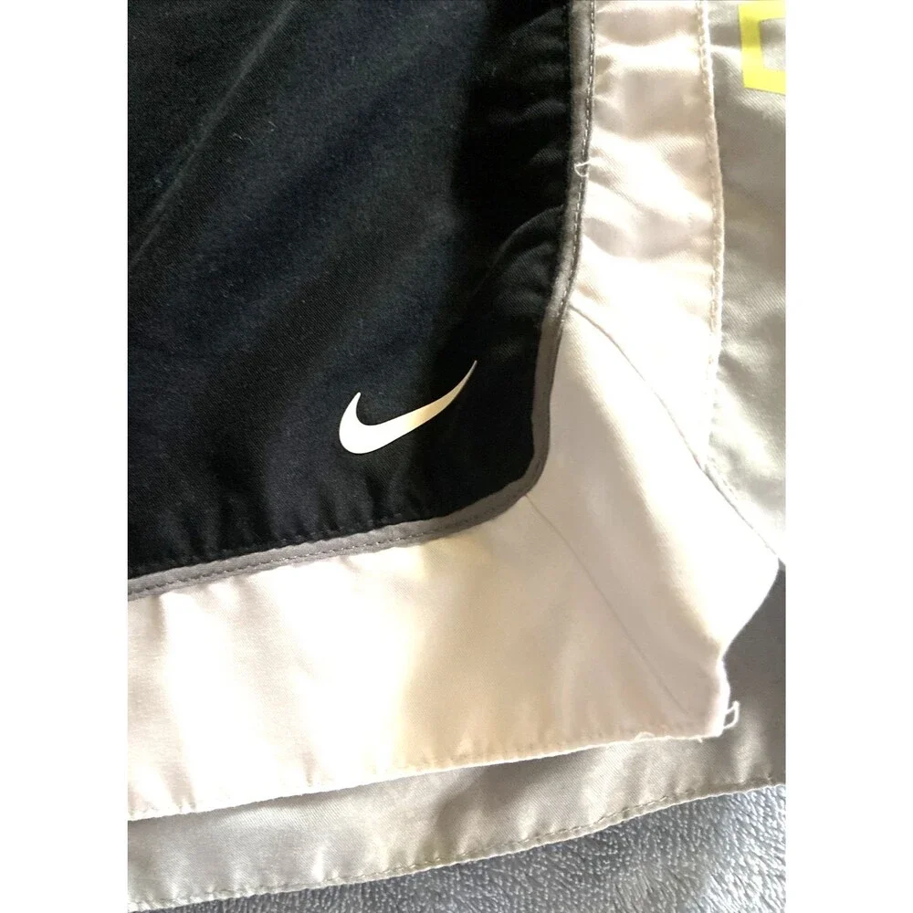 Nike Swim Shorts Board Shorts Men's, Small, Black Gray, White Lined, Pockets